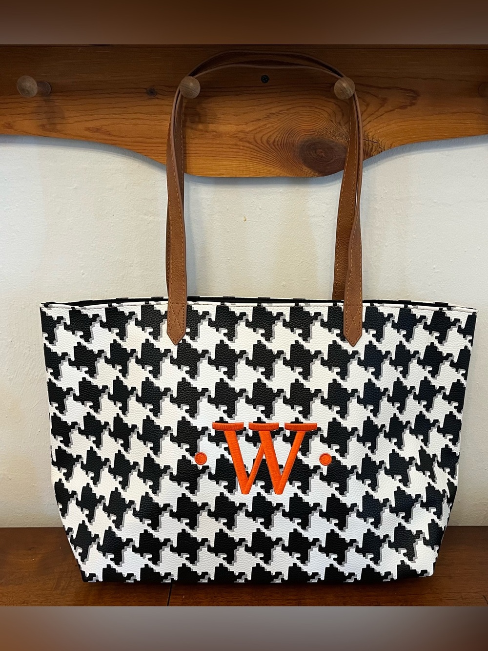 Thirty-One 31 Modern Tote Houndstooth with "W" embroidery